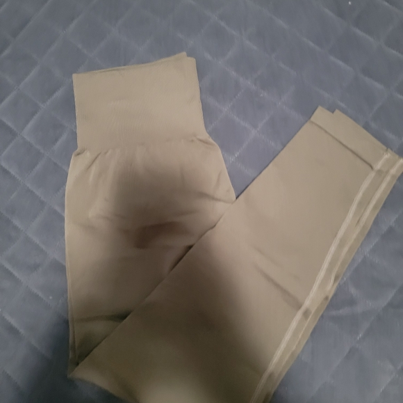 Nvgtn Legging 2.0 - Picture 2 of 12